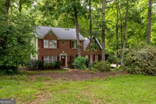 140 Windsor Drive, Fayetteville, GA 30215