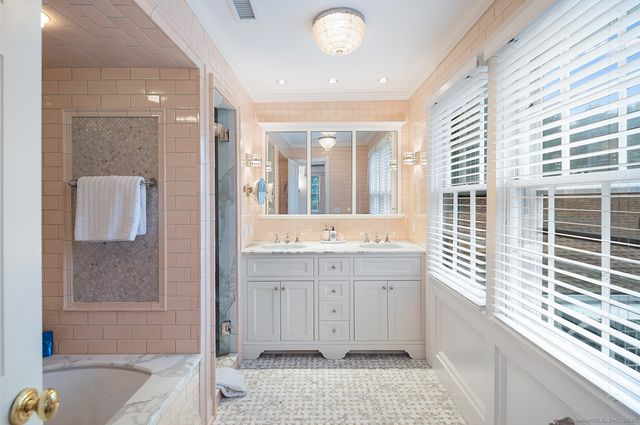 775 Sasco Hill Road, Fairfield, CT 06824