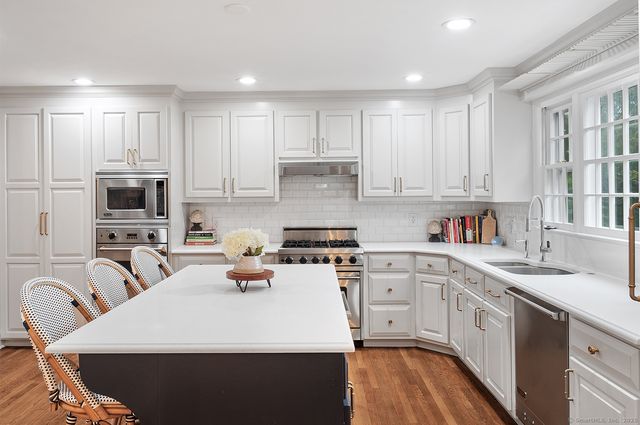 775 Sasco Hill Road, Fairfield, CT 06824