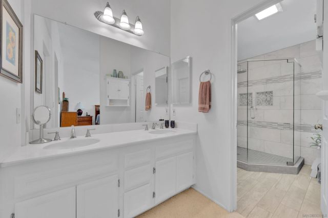 810 Madison Ave, Escondido, CA 92026