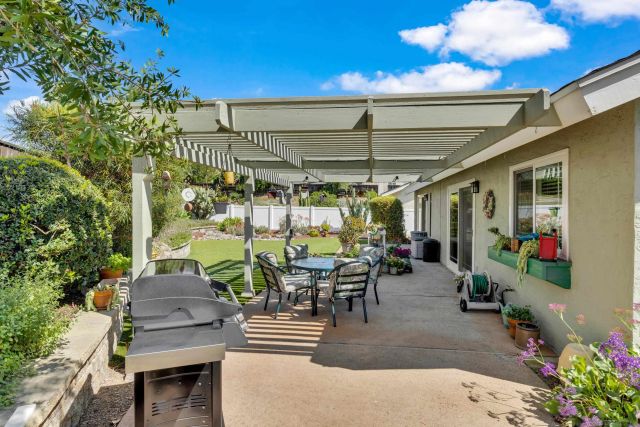 810 Madison Ave, Escondido, CA 92026