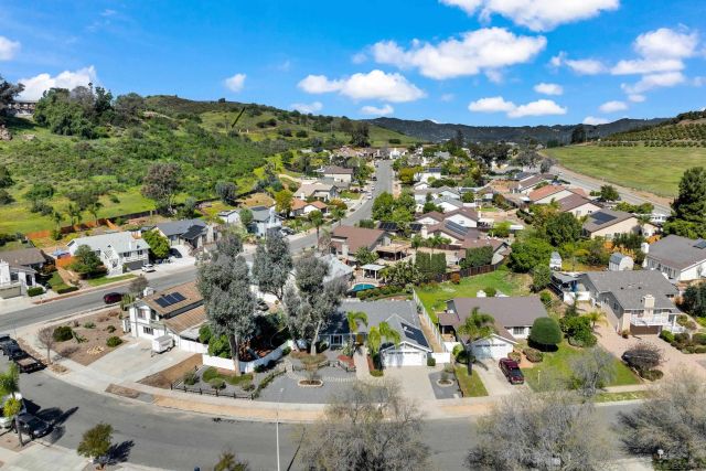 810 Madison Ave, Escondido, CA 92026