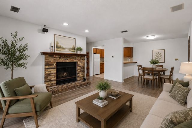 4829 86th Street 25, Urbandale, IA 50322