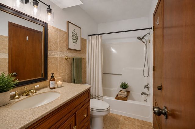 4829 86th Street 25, Urbandale, IA 50322