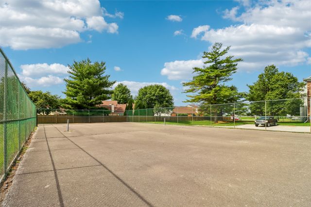 4829 86th Street 25, Urbandale, IA 50322