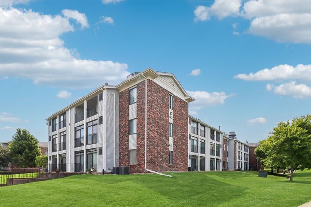 4829 86th Street 25, Urbandale, IA 50322
