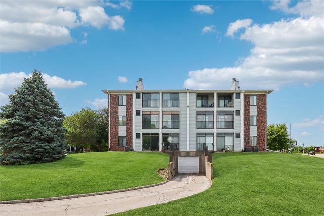4829 86th Street 25, Urbandale, IA 50322