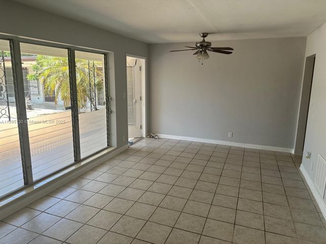 1708 NE 20th Ave 7, Fort Lauderdale, FL 33305