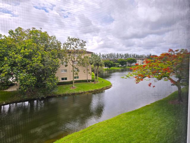 1802 Eleuthera Point G3, Coconut Creek, FL 33066