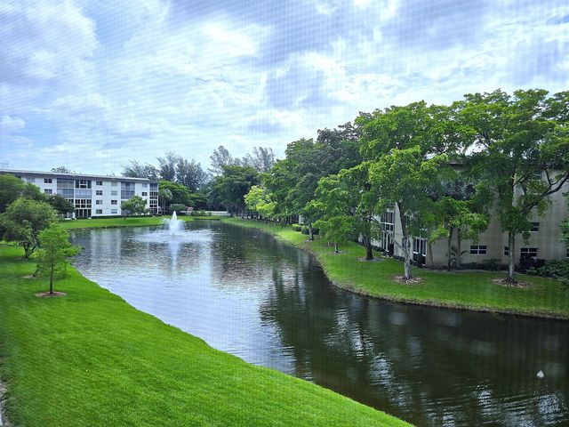 1802 Eleuthera Point G3, Coconut Creek, FL 33066