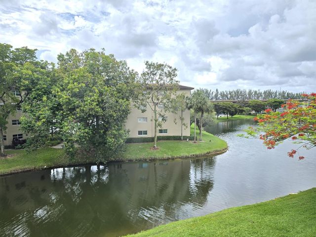 1802 Eleuthera Point G3, Coconut Creek, FL 33066