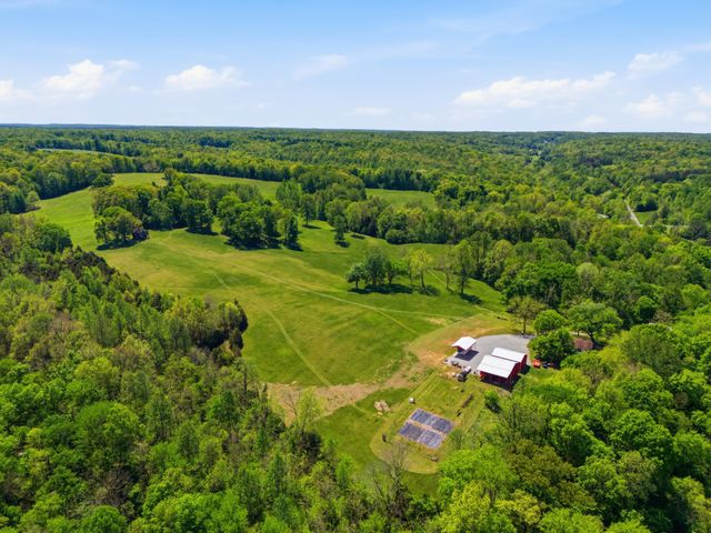 1550 Little Bartons Creek Rd, Cumberland Furnace, TN 37051
