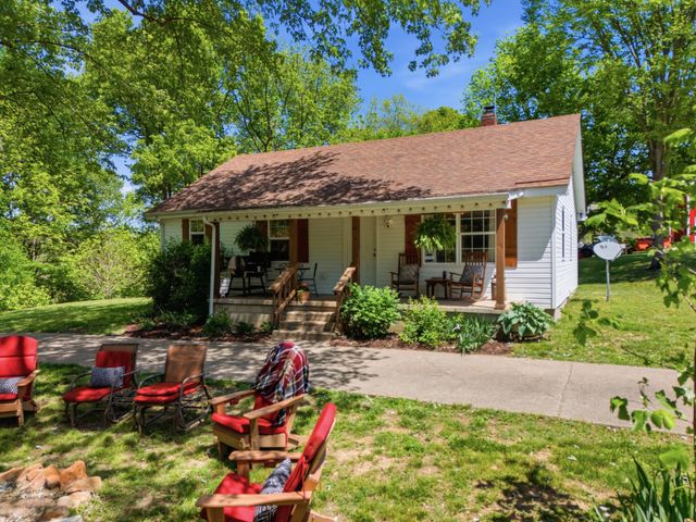 1550 Little Bartons Creek Rd, Cumberland Furnace, TN 37051