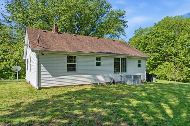 1550 Little Bartons Creek Rd, Cumberland Furnace, TN 37051