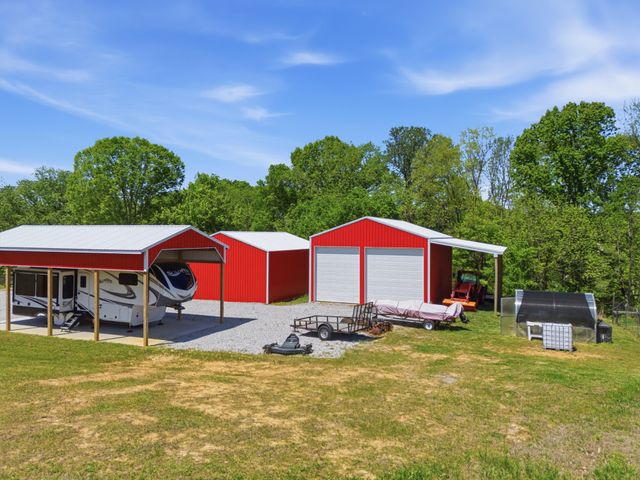 1550 Little Bartons Creek Rd, Cumberland Furnace, TN 37051