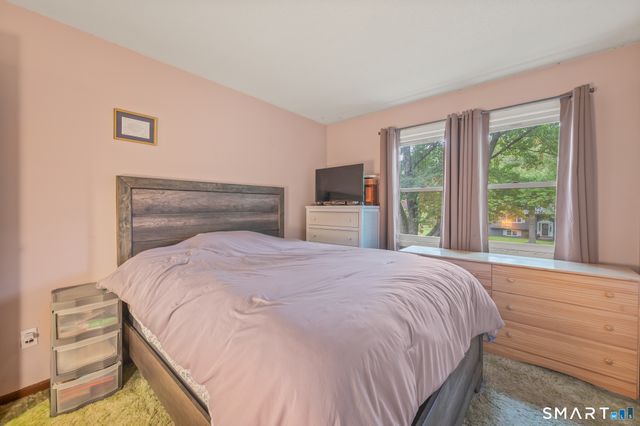 10 Wagon Wheel Drive, Prospect, CT 06712