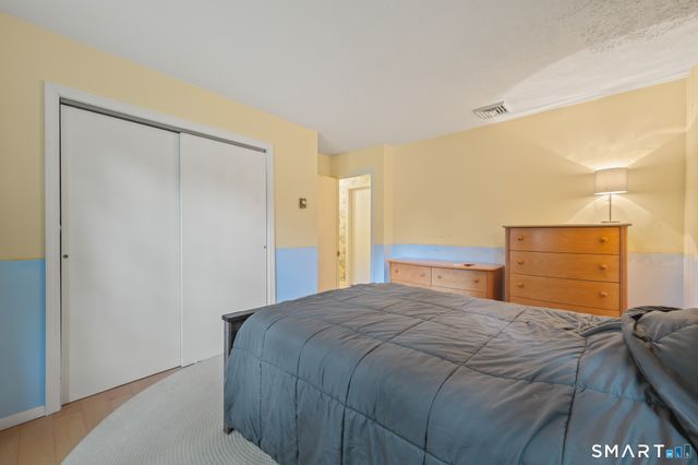 10 Wagon Wheel Drive, Prospect, CT 06712