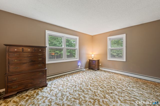 10 Wagon Wheel Drive, Prospect, CT 06712