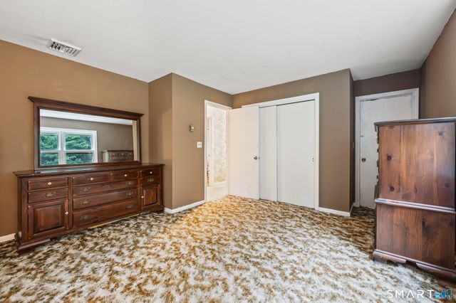 10 Wagon Wheel Drive, Prospect, CT 06712