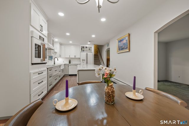 10 Wagon Wheel Drive, Prospect, CT 06712