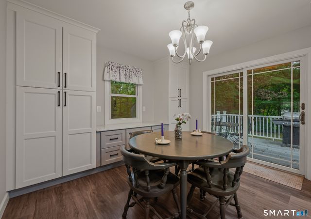 10 Wagon Wheel Drive, Prospect, CT 06712