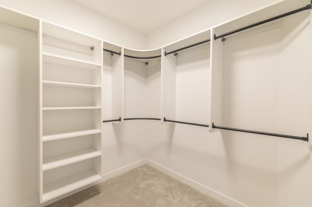 5152 Mira Way W, West Fargo, ND 58078