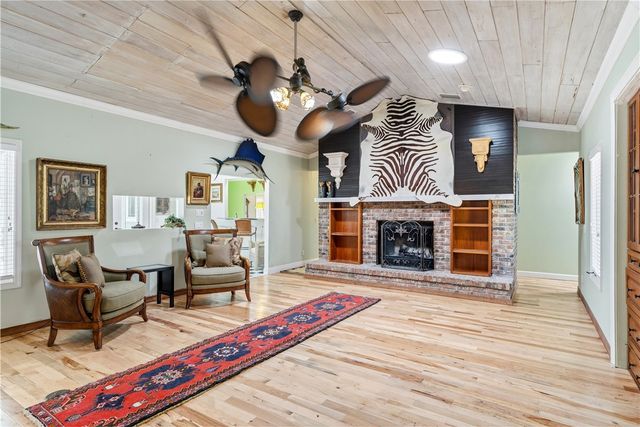 480 38th Court, Vero Beach, FL 32968