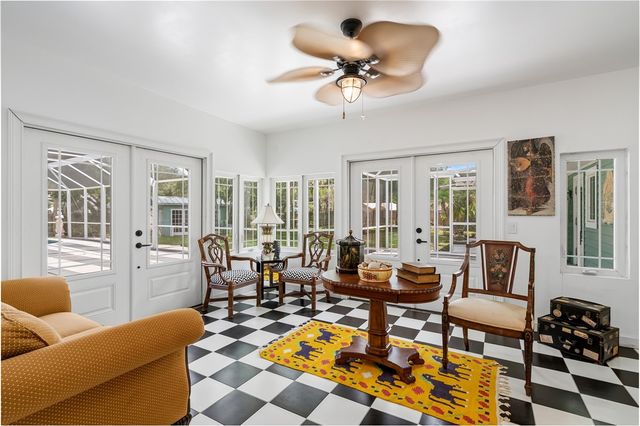 480 38th Court, Vero Beach, FL 32968
