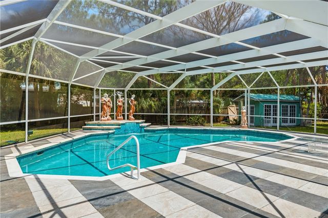 480 38th Court, Vero Beach, FL 32968