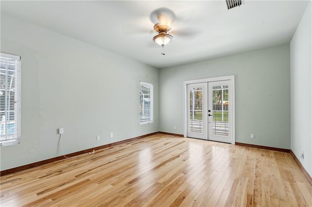 480 38th Court, Vero Beach, FL 32968
