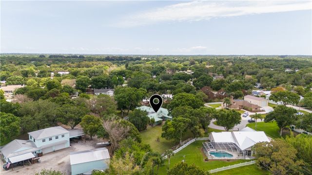 480 38th Court, Vero Beach, FL 32968