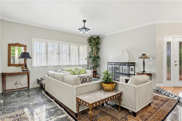 480 38th Court, Vero Beach, FL 32968