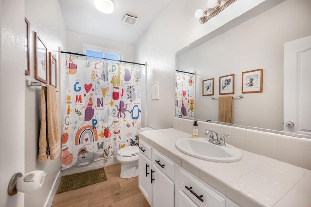 3036 N Clover Avenue, Fresno, CA 93727