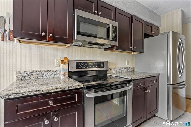 365 Mather Street 38, Hamden, CT 06518