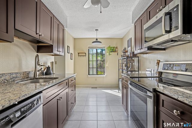 365 Mather Street 38, Hamden, CT 06518