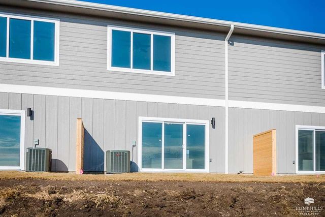 5619 Goheen Drive, Manhattan, KS 66503