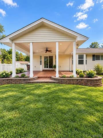 3 Fairfax Drive, St Peters, MO 63376