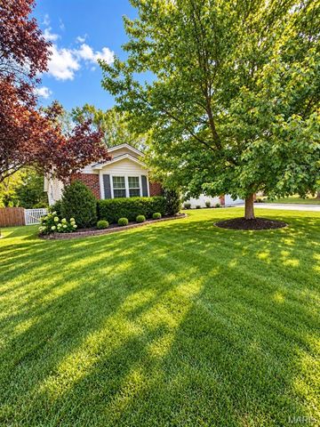 3 Fairfax Drive, St Peters, MO 63376