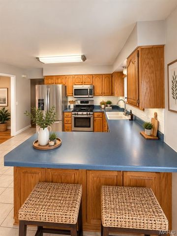 3 Fairfax Drive, St Peters, MO 63376