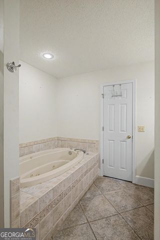 1667 Pondside Drive, Statesboro, GA 30458