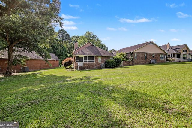 1667 Pondside Drive, Statesboro, GA 30458