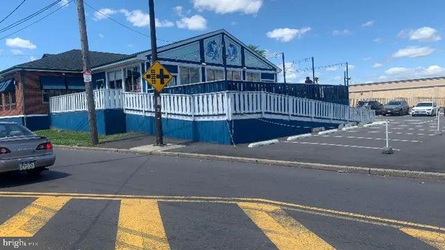 7401 STATE RD, Philadelphia, PA 19136