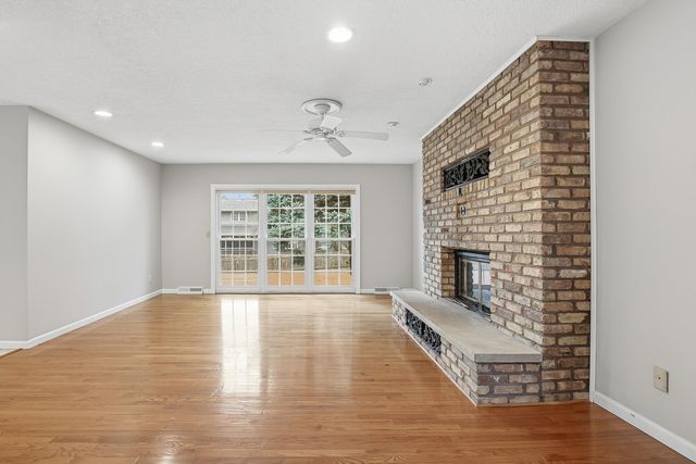 3910 Aspen Hill Drive, Bettendorf, IA 52722