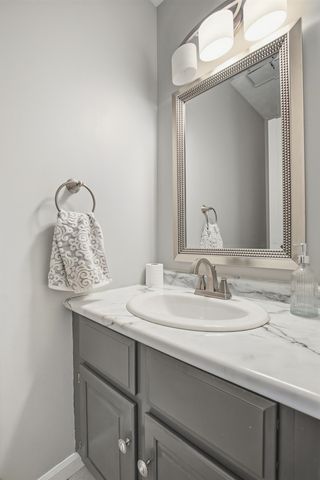 3910 Aspen Hill Drive, Bettendorf, IA 52722