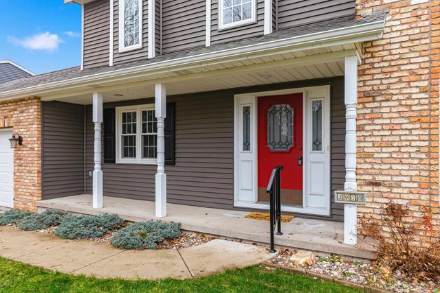 3910 Aspen Hill Drive, Bettendorf, IA 52722