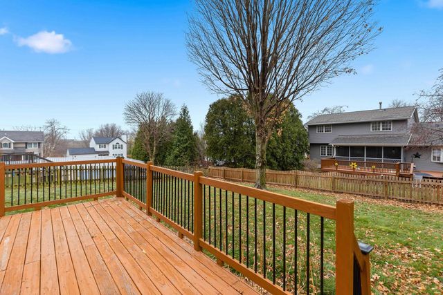 3910 Aspen Hill Drive, Bettendorf, IA 52722