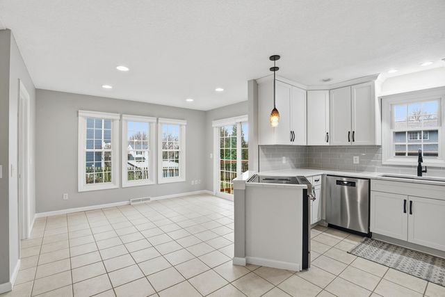 3910 Aspen Hill Drive, Bettendorf, IA 52722