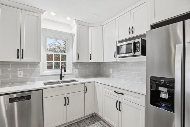 3910 Aspen Hill Drive, Bettendorf, IA 52722