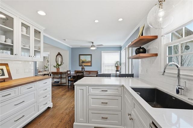 6800 Granada Road, Prairie Village, KS 66208