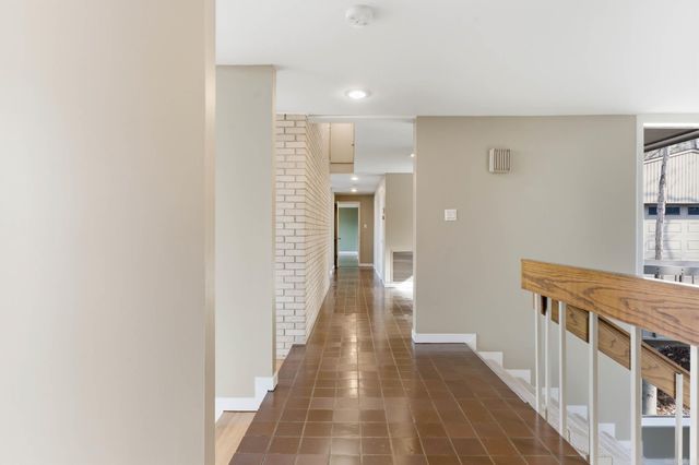 9 Timberlake Drive, Little Rock, AR 72202